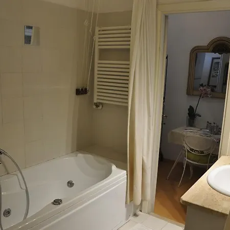 B&B Trastevere Santa Cecilia 로마